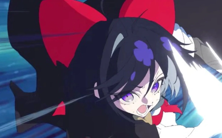 Cô gái anime với dải ruy băng đỏ đang ngước nhìn lên với ánh mắt dịu dàng và đầy hy vọng.