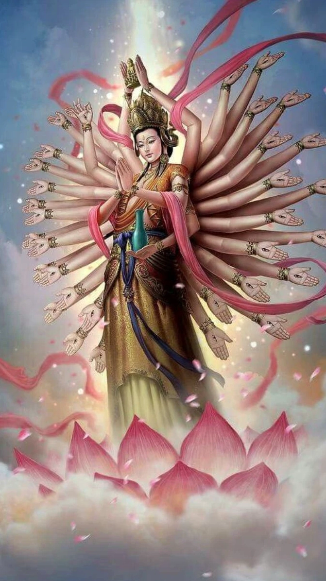 Hình nền Phật bà Quan Âm nghìn mắt nghìn tay bên những đóa sen