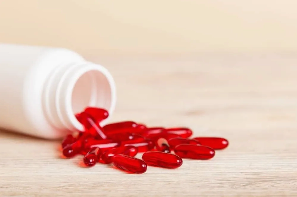 Nhiều loại viên nang vitamin E khác nhau được sử dụng để bổ sung cho cơ thể