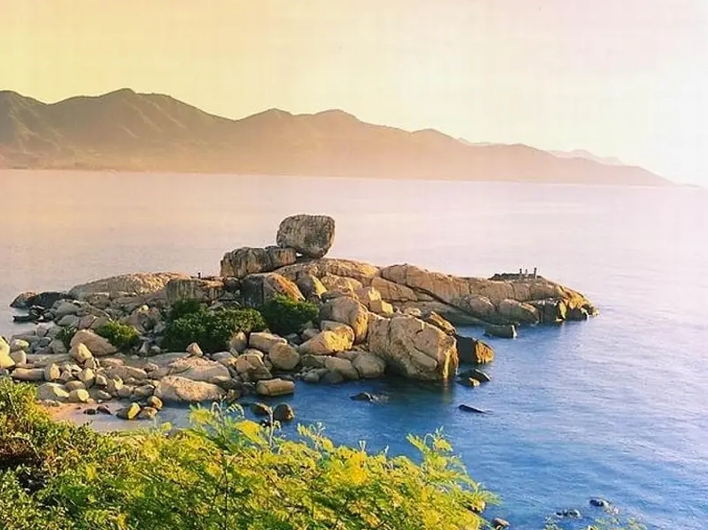 Khung cảnh thành phố biển Nha Trang về đêm