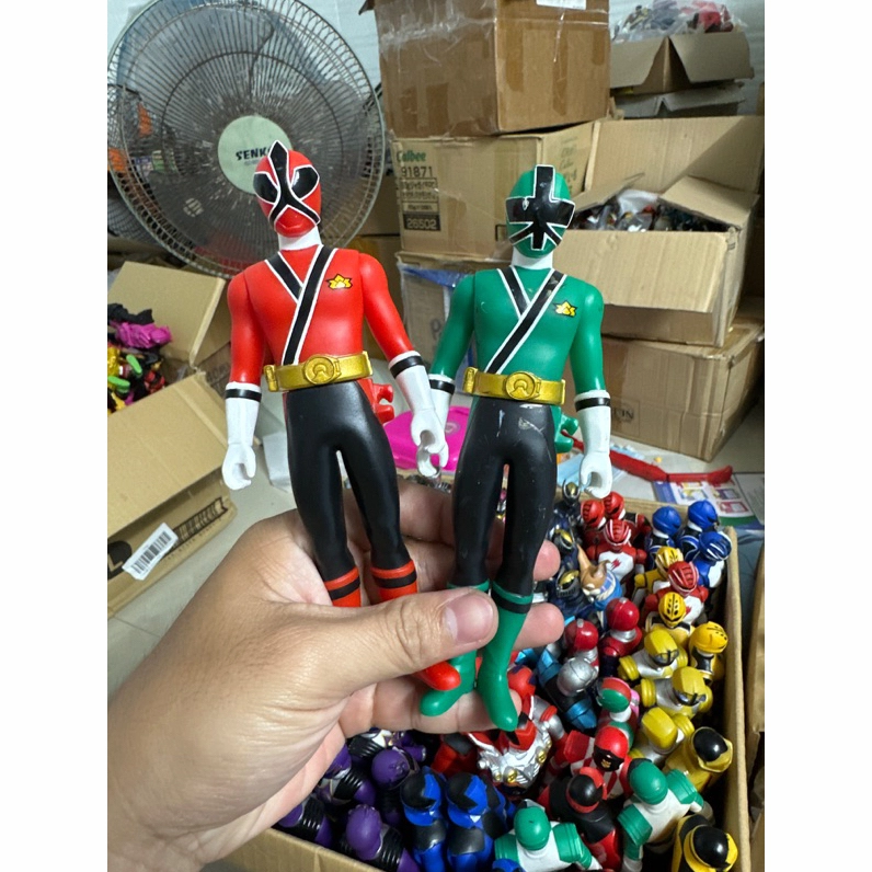 Mô hình siêu nhân thần kiếm Shinkenger phiên bản Power Rangers Samurai.