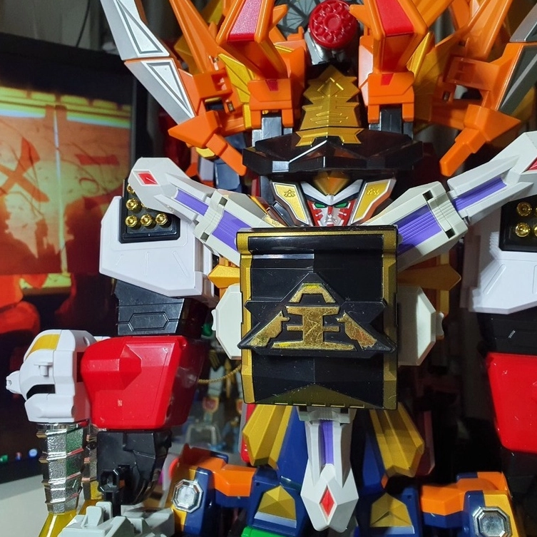 Trọn bộ đồ chơi Dx Shinkenger 2009 từ Bandai.